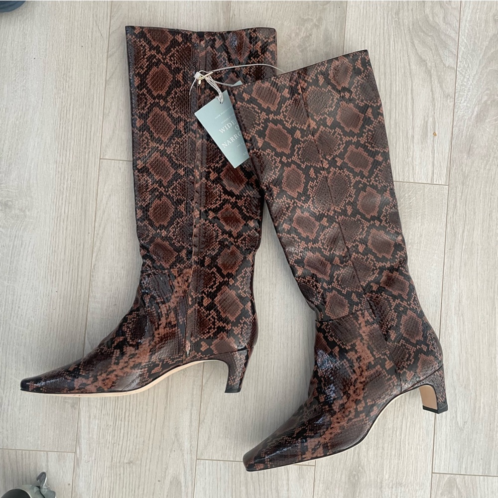 🆕 Antonio Melani snake patent leather knee high dress boots. - Picture 11 of 16